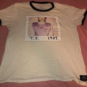 Taylor Swift 1989 Tour shirt